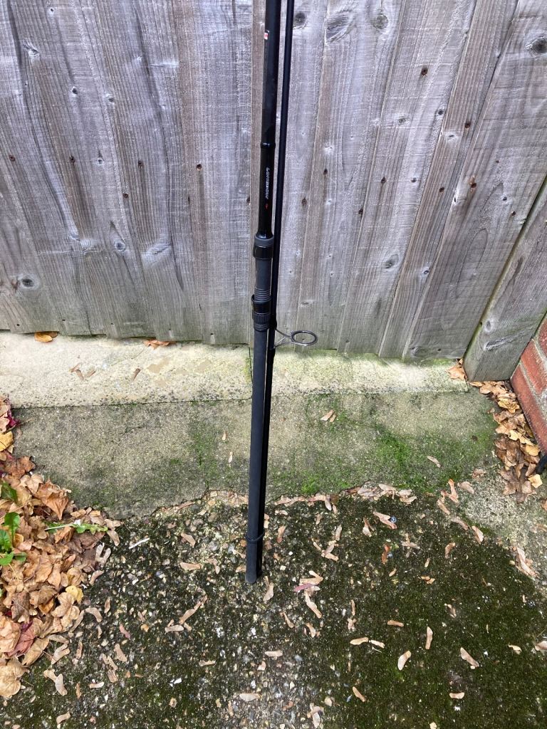 Daiwa Long bow DF 12 ft 3-1/2 lb Carp rod