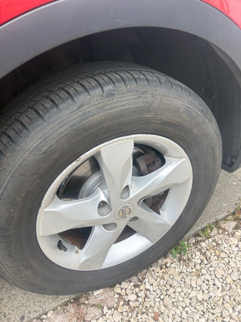 Alloy wheels with tyres (16 inch)