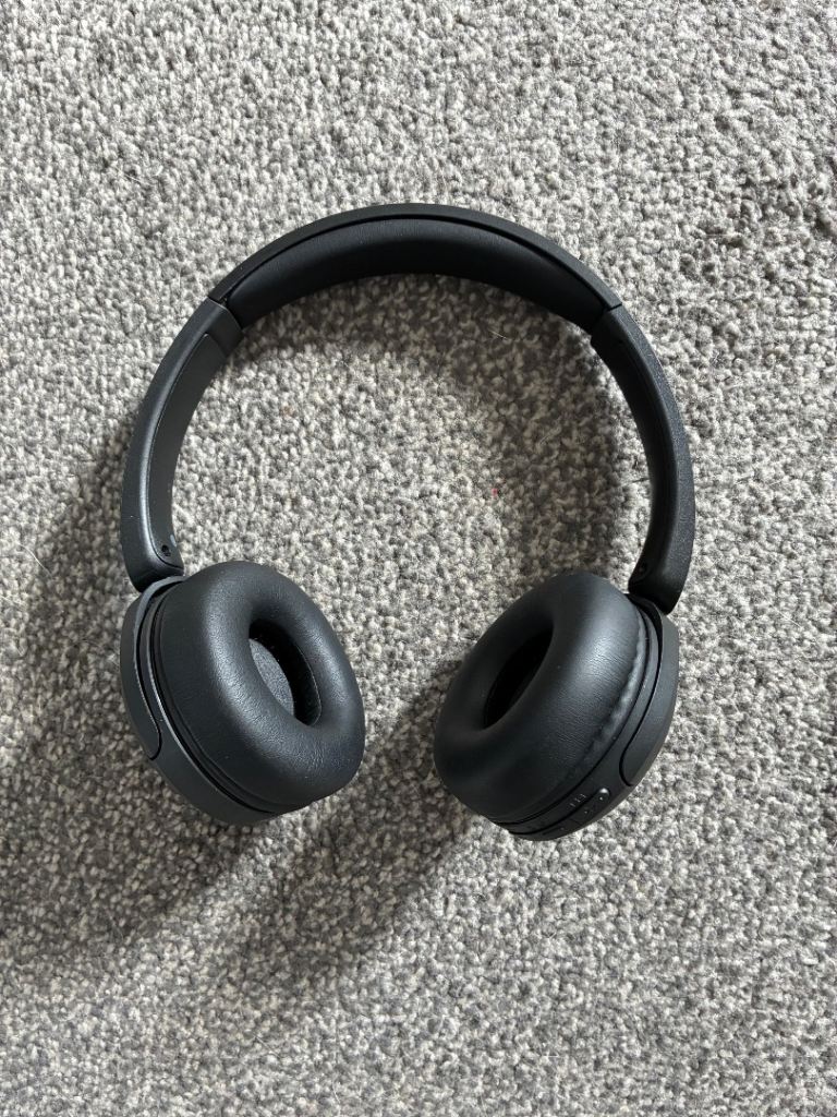 Sony WH-CH520 Wireless Headphones – Black, Good Condition