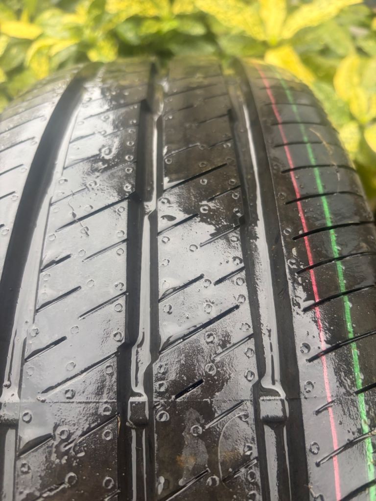 CONTINENTAL 215x65/16HR TYRE NEW 