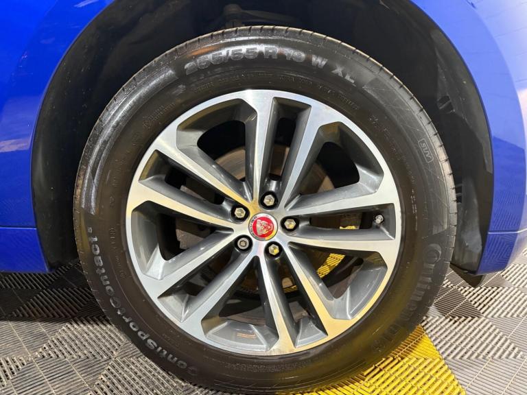 2017 Jaguar F-Pace 2.0 D180 R-Sport AWD Euro 6 (s/s) 5dr ESTATE Diesel Manual