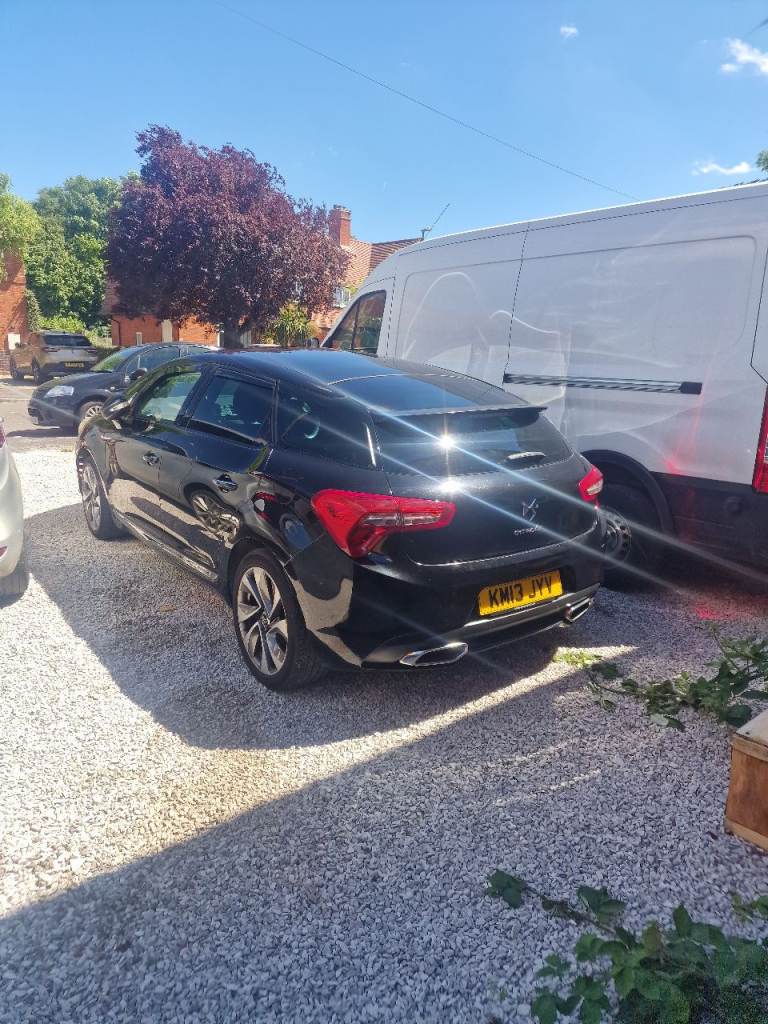 Citroen, DS5, Hatchback, 2013, Manual, 1997 (cc), 5 doors
