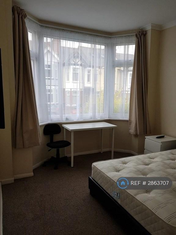 1 bedroom in Earlsdon Avenue North, Coventry, CV5 (#2863707)