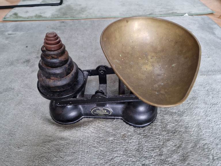 Kitchen Scales with weights