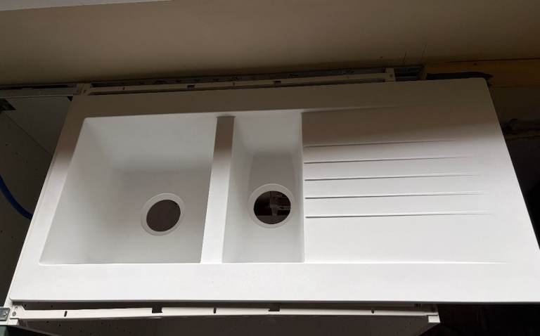 image for 1.5 Bowl Inset White Composite Kitchen Sink with Reversible Drainer (Brand New)