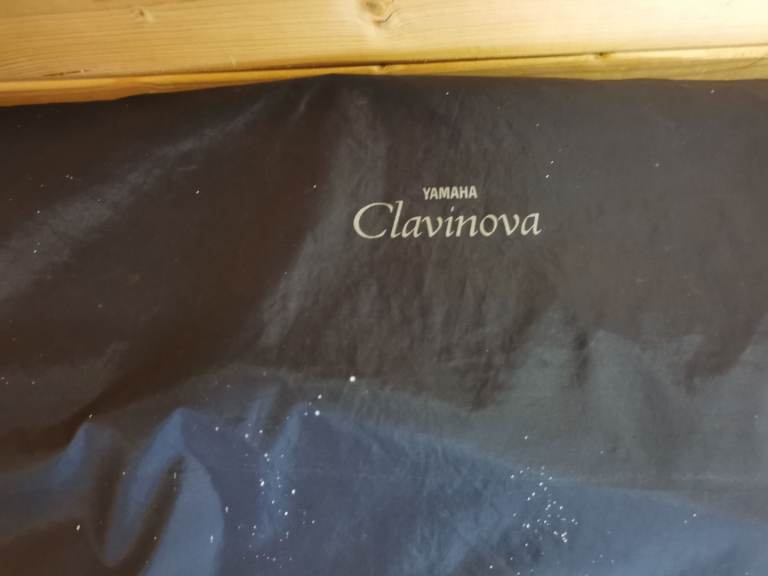 Yamaha Clavinova CLP-153SG
