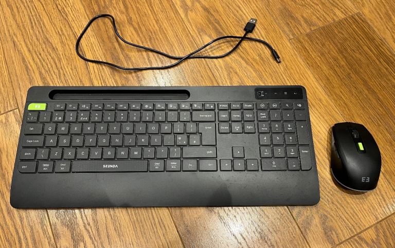 SEENDA JPX006 Wireless Keyboard & Mouse Set