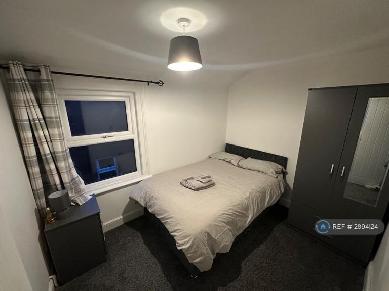 1 bedroom in Camden Road, Bridgwater, TA6 (#2894124)