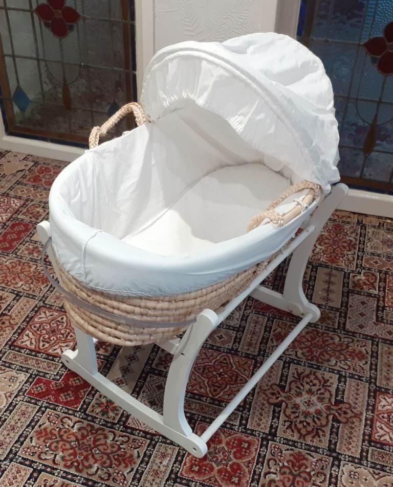 Cradle/Crib with mattress & canopy