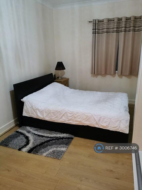 1 bedroom in Aldermoor Avenue, Southampton, SO16 (#3006746)
