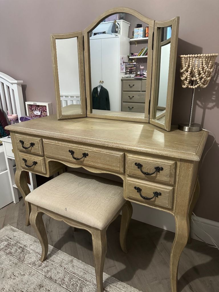 Annabelle Solid Oak Dressing Table