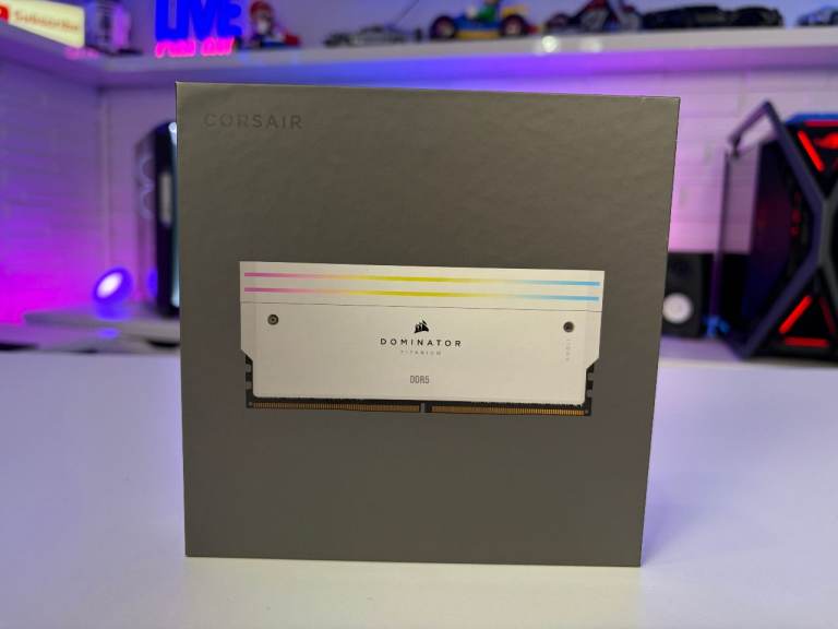 CORSAIR DOMINATOR TITANIUM RGB DDR5 RAM 32GB (2x16GB) DDR5 Up to 6000MHz CL30 