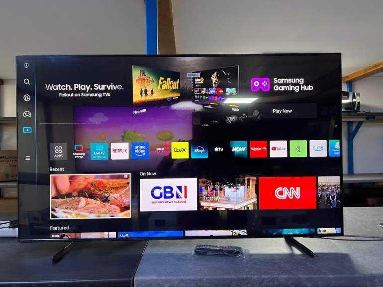 55" Samsung QLED 4k UHD smart dual LED tv QE55Q60b