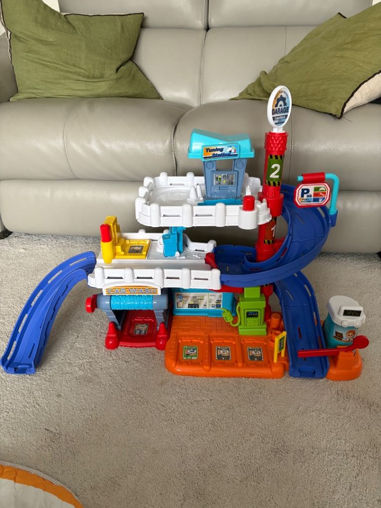 VTech Toot-Toot Drivers Roll & Repair Garage