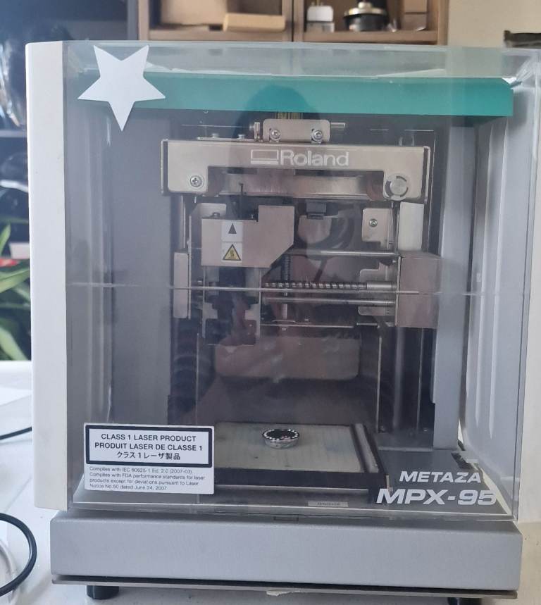 Metaza MPX-95 Engraving Machine with tags, worth over£1K