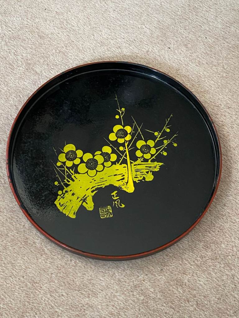 Vintage Japanese Wooden Lacquered Round Tray (Made in Japan), 21(Diameter) x 1.8(H) cm