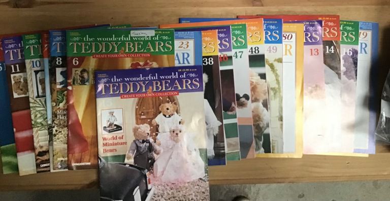 COLLECTION OF 10+ ‘THE WONDERFUL WORLD OF TEDDYBEARS’ MAGAZINES + clothes sewing kits, hats bags etc