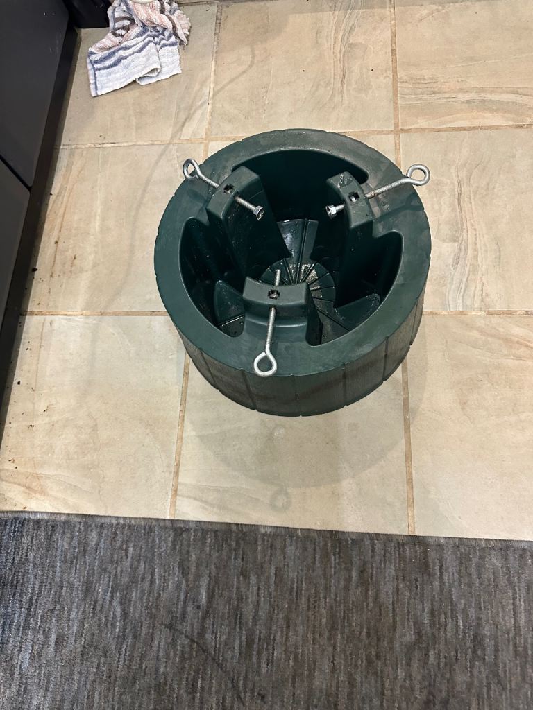 Christmas Tree Stand Base Holder Real Live Xmas Trees With Water Tank Classic UK