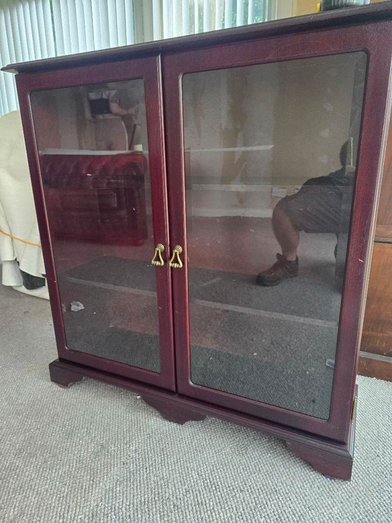 Small Wooden Display Cabinet with Glass Doors – Good Condition