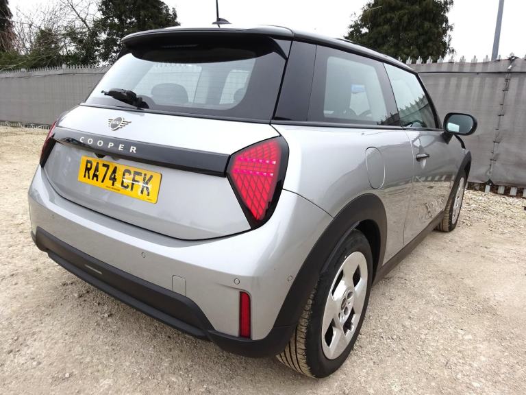 2025 74 REG MINI COOPER CLASSIC C AUTO DAMAGED REPAIRABLE SALVAGE