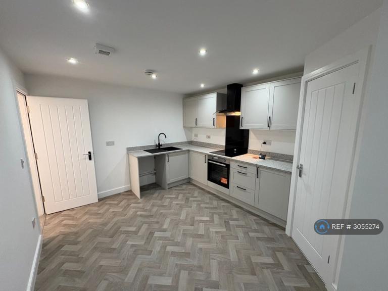 2 bedroom flat in Liscard Way, Wallasey, CH44 (2 bed) (#3055274)