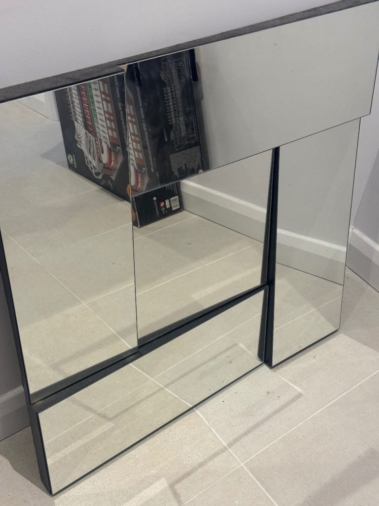Square Mirror