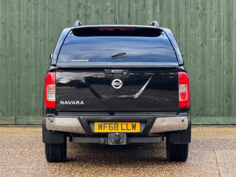  Nissan Navara 2.3 dCi Tekna Auto 4WD Euro 6 4dr Diesel Automatic