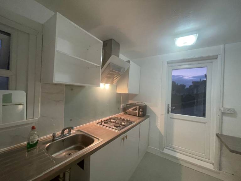3 En suit Bedroom Flat
