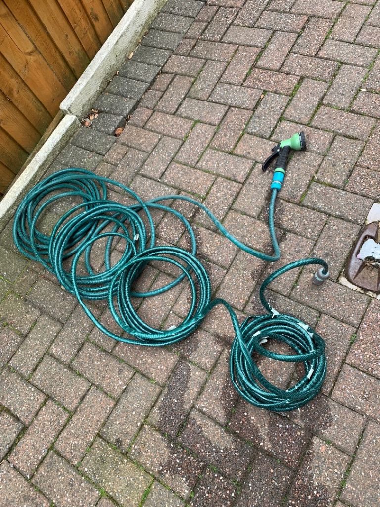 Hose with connectors 