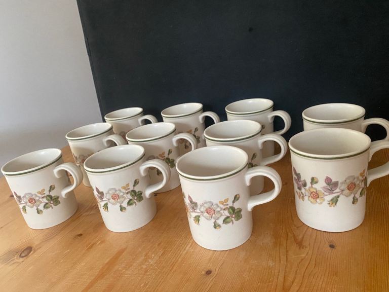 Mugs Autumn Leaves M&S Vintage 