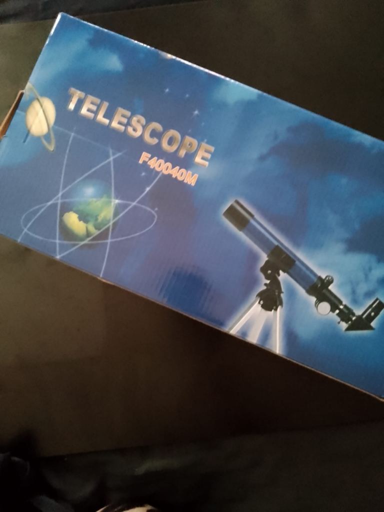 New F40040M Telescope with Tripod – Unused