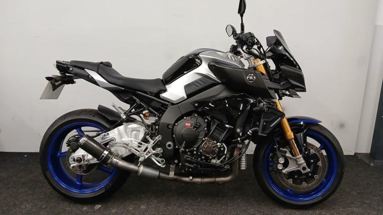 YAMAHA MT10 SP ** READY TO GO - SP ENGINEERING EXHAUST - TAIL TIDY **