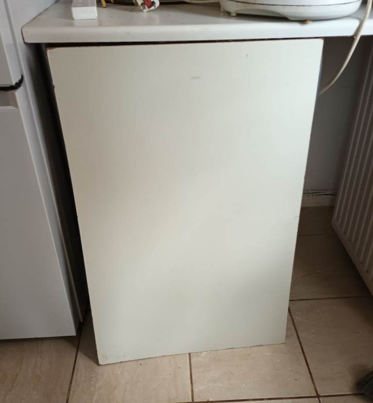 Large offcut general purpose hardboard