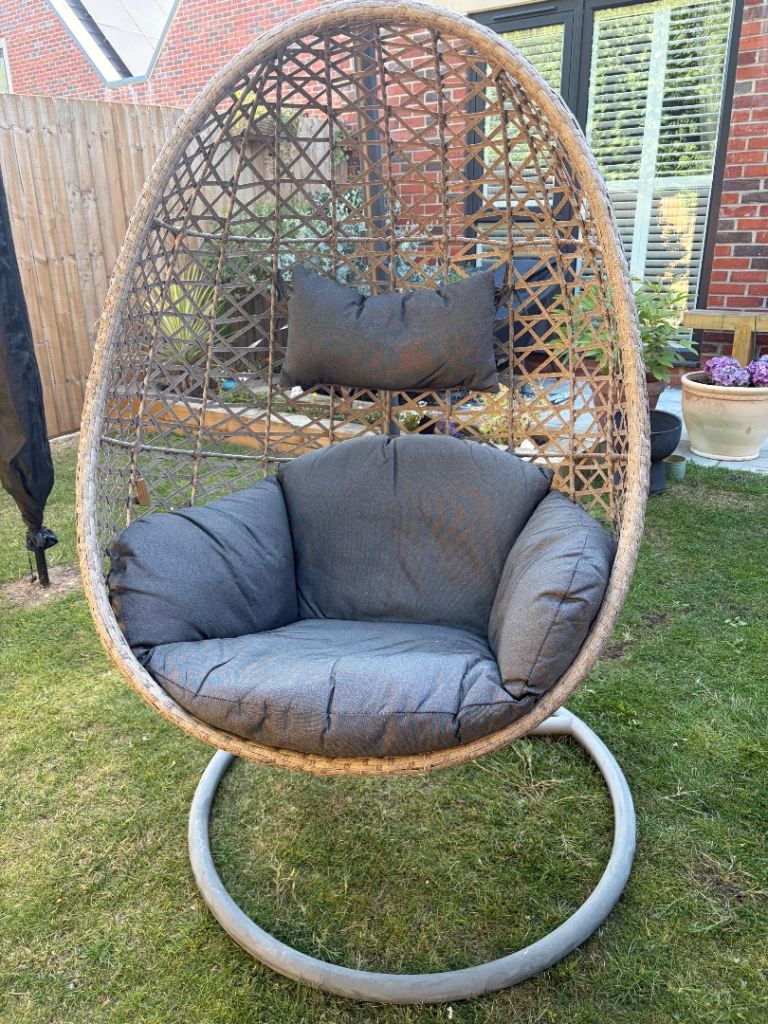 Hanging Egg Chair