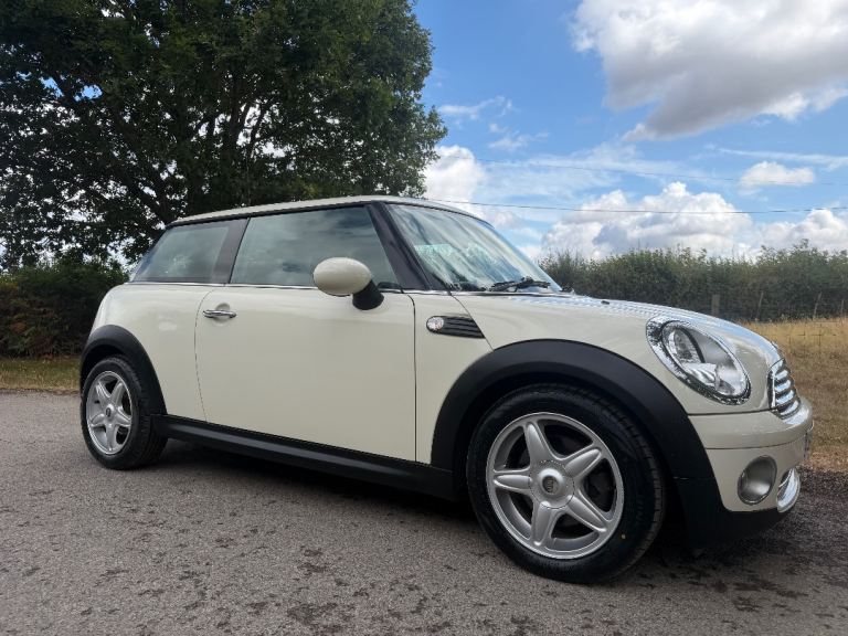 Mini Cooper, HATCHBACK, 2009, Sem, Automatic, 1598 (cc) petrol, 3 doors