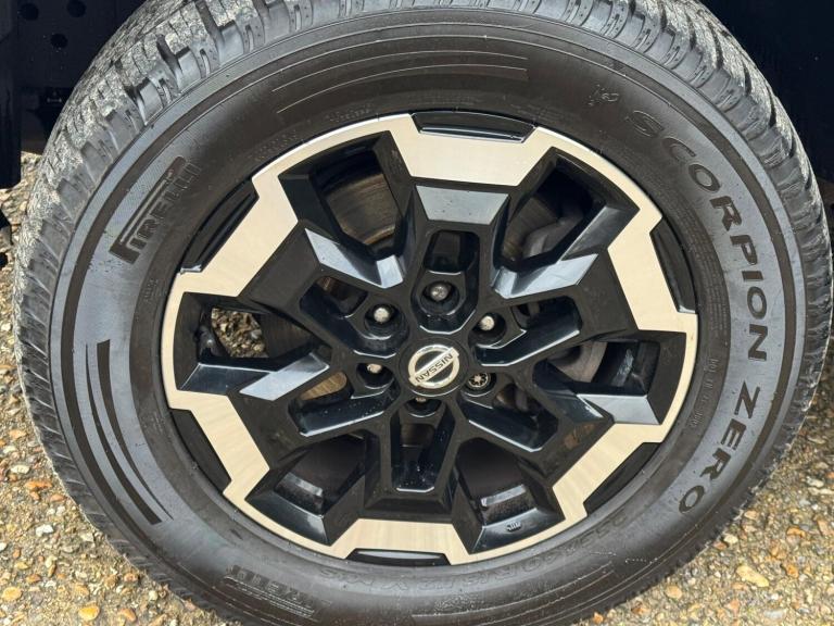 2020 Nissan Navara 2.3 dCi Tekna Auto 4WD Euro 6 4dr PICK UP Diesel Automatic