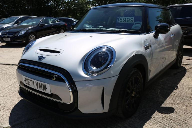 MINI Electric Hatch Cooper SE 32.6kWh Level 1 Auto 3dr Electric Automatic