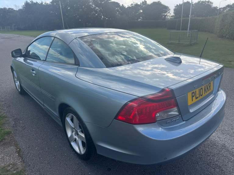 VOLVO C70 2.0 D3 SE Lux 2010