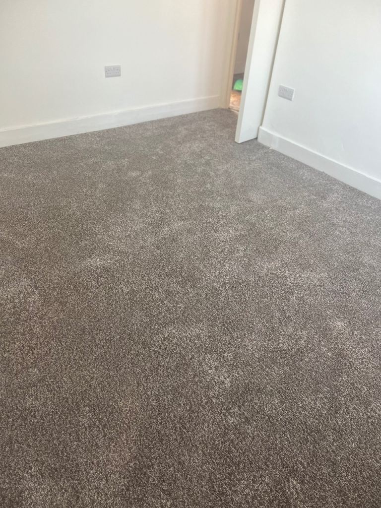 Professional Carpet & Laminate Flooring – Supply & Professional Fitting