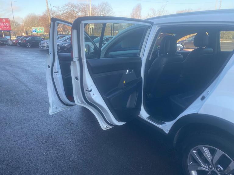 2015 Kia Sportage 1.7 CRDi EcoDynamics 2 2WD Euro 5 (s/s) 5dr ESTATE Diesel Manual