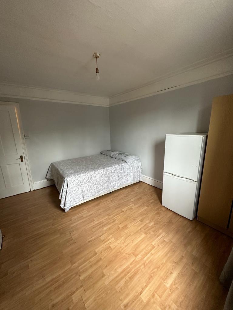 🌿Affordable room available in Stamford Hill / Stoke Newington – N16📍