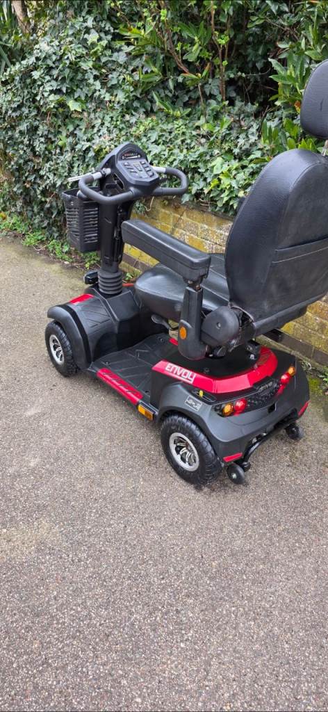 Pride envoy scooter.