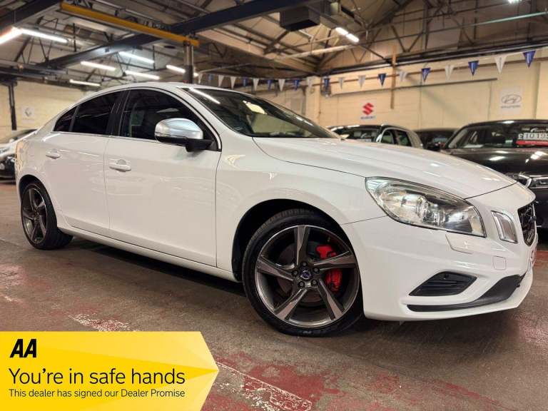 Volvo S60 3.0 T6 R-Design Lux Nav Saloon 4dr Petrol Geartronic AWD Euro 5 (304 ps) Petrol Automatic