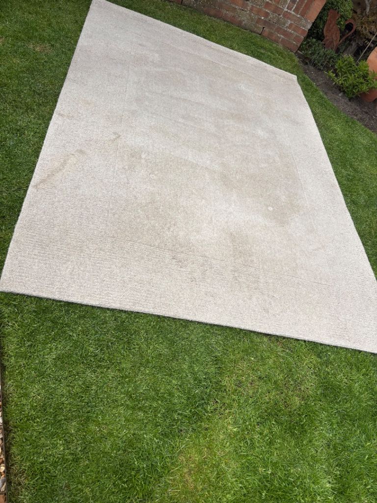 Boston Wool Border Rug, 200cm x 290cm