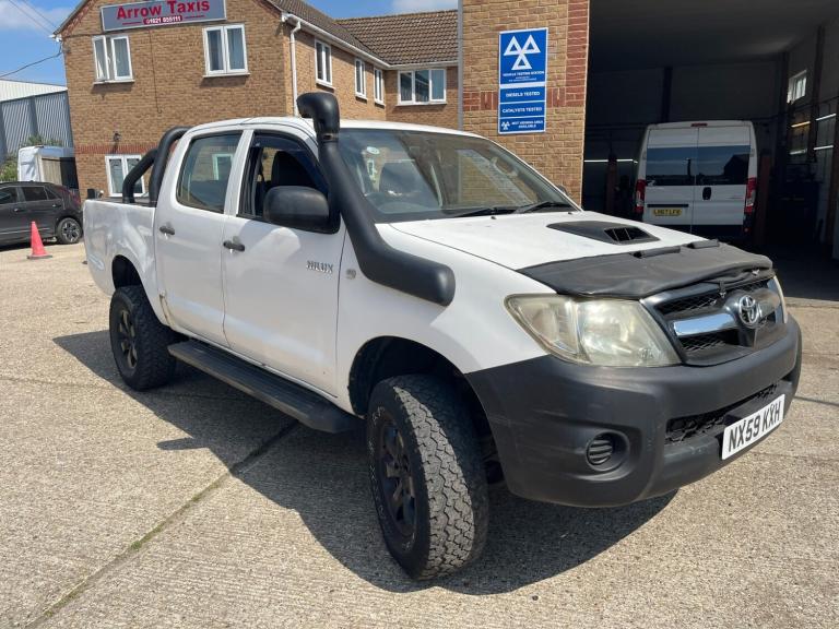 2022 Toyota Hilux HL2 2010 D/Cab Pick Up 2.5 D-4D 4WD 144 PICK UP Diesel Manual