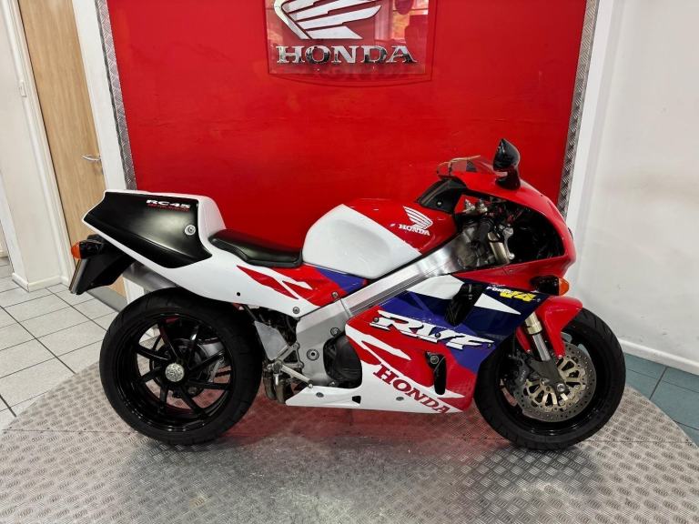 1998 'R' Honda RVF 750 RC45 iconic homologation superbike