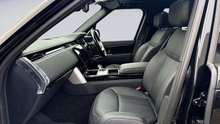 2025 Land Rover Range Rover 4.4 P530 V8 Autobiography 4dr Auto SUV Petrol Automatic