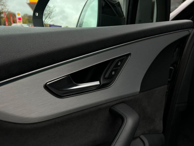 2024 Audi Q7 3.0 TFSI V6 55 Black Edition SUV 5dr Petrol Tiptronic quattro Euro 6 (s/s)  ESTATE P...