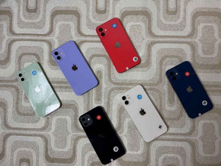 iphone 12 128 GB pristine A++ grade