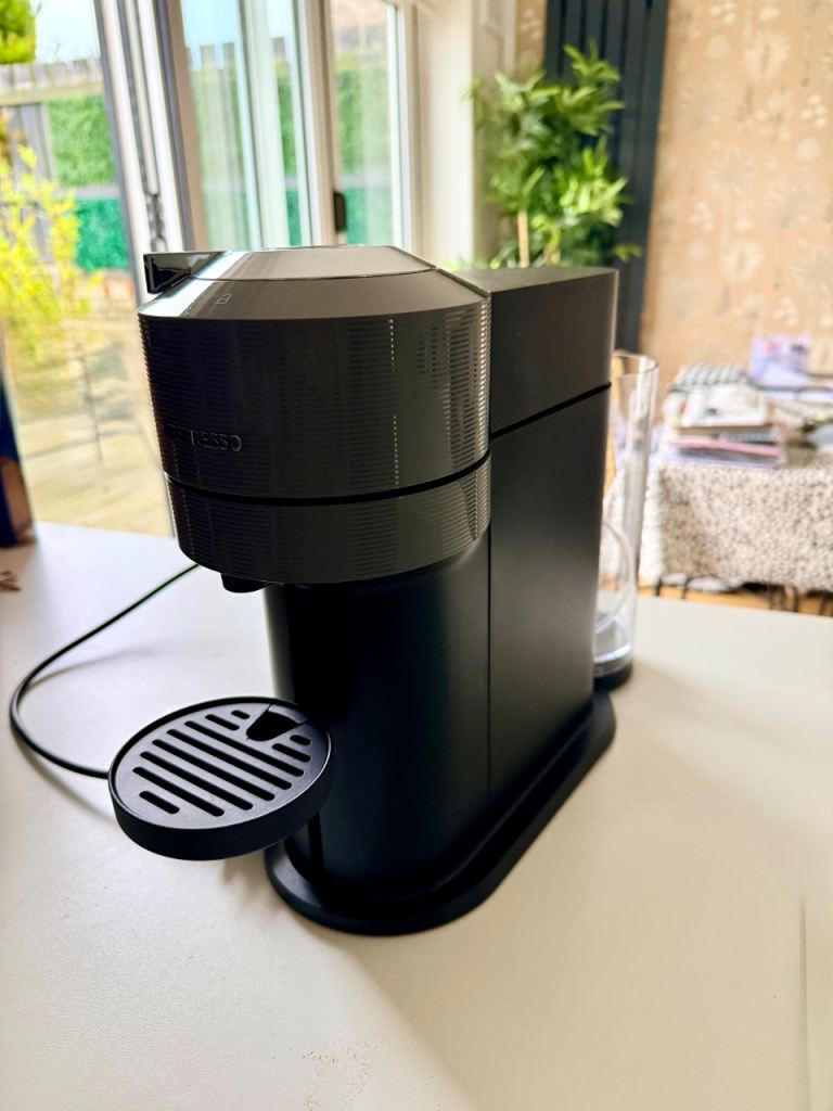 Nespresso Vertuo Next Coffee Machine